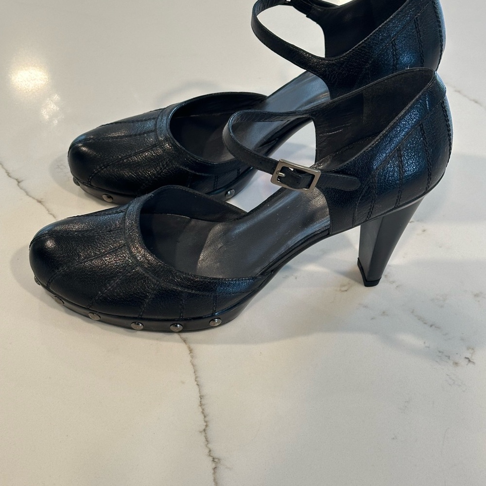 Stuart Weitzman Black Round Tow, Ankle Strap Heel… - image 2